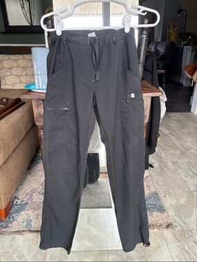 Scrubs: Black Women’s Cargo Work Pants with Utility Pockets, no damage